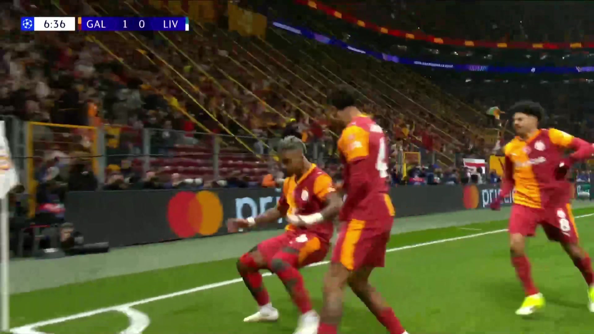 克雷桑传中直接破门，泰山1-3客负海牛