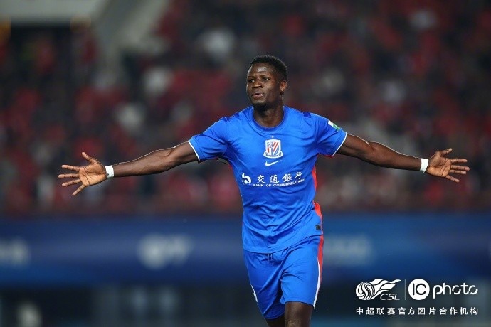特谢拉造点吴曦命中，申花客场3-0完胜河南