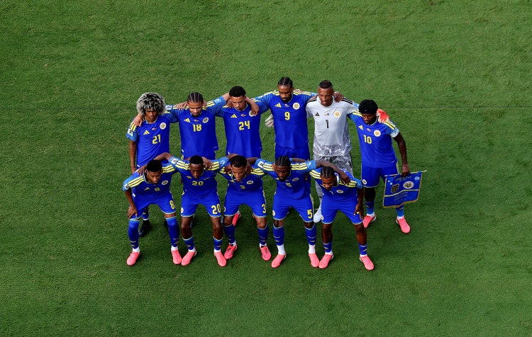 出局后巴库纳哽咽：我们让库拉索走向世界