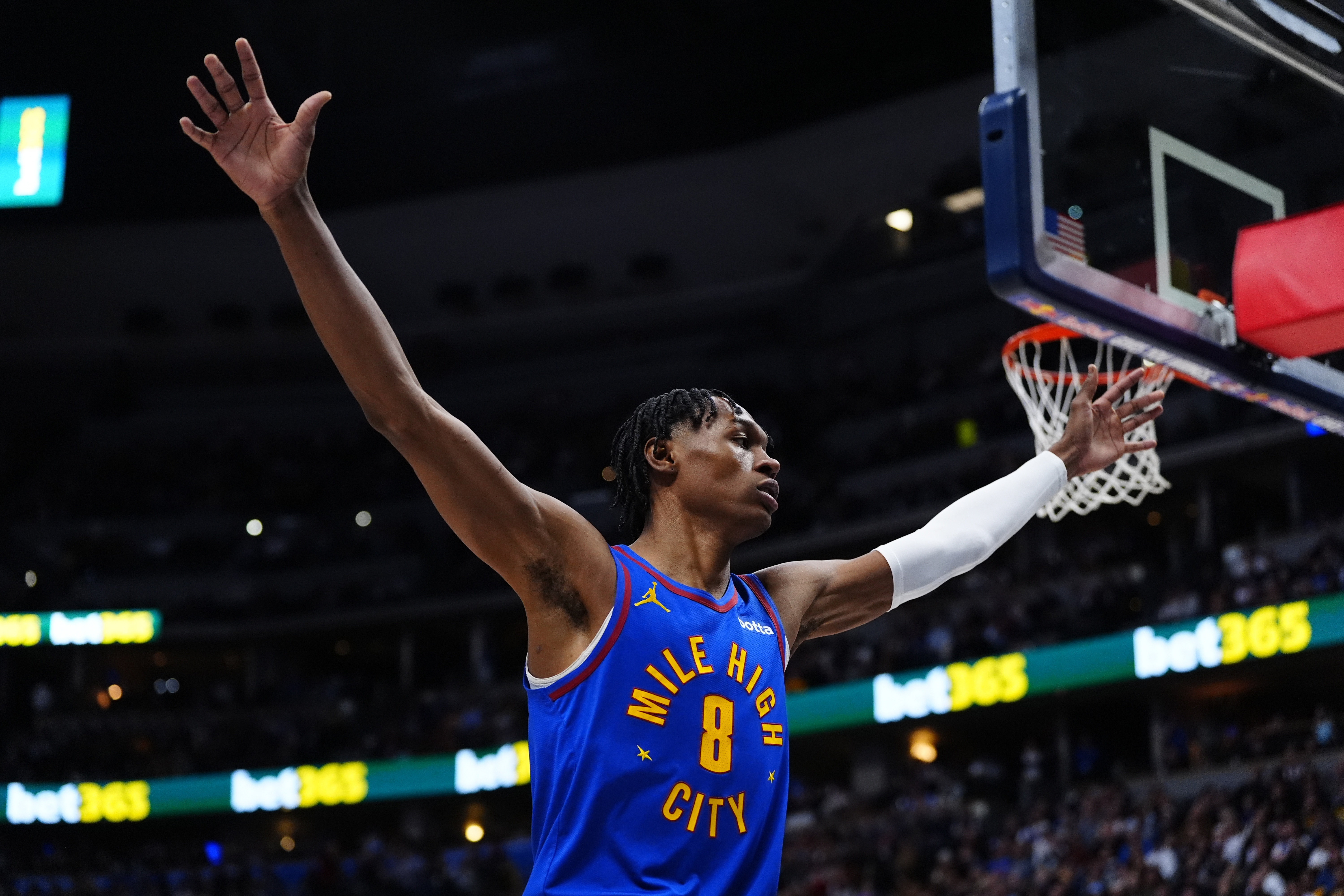 詹姆斯去哪儿与伦纳德交易冻结 NBA多队陷入连锁停滞 詹姆斯去哪儿与伦纳德交易冻结 NBA多队陷入连锁停滞