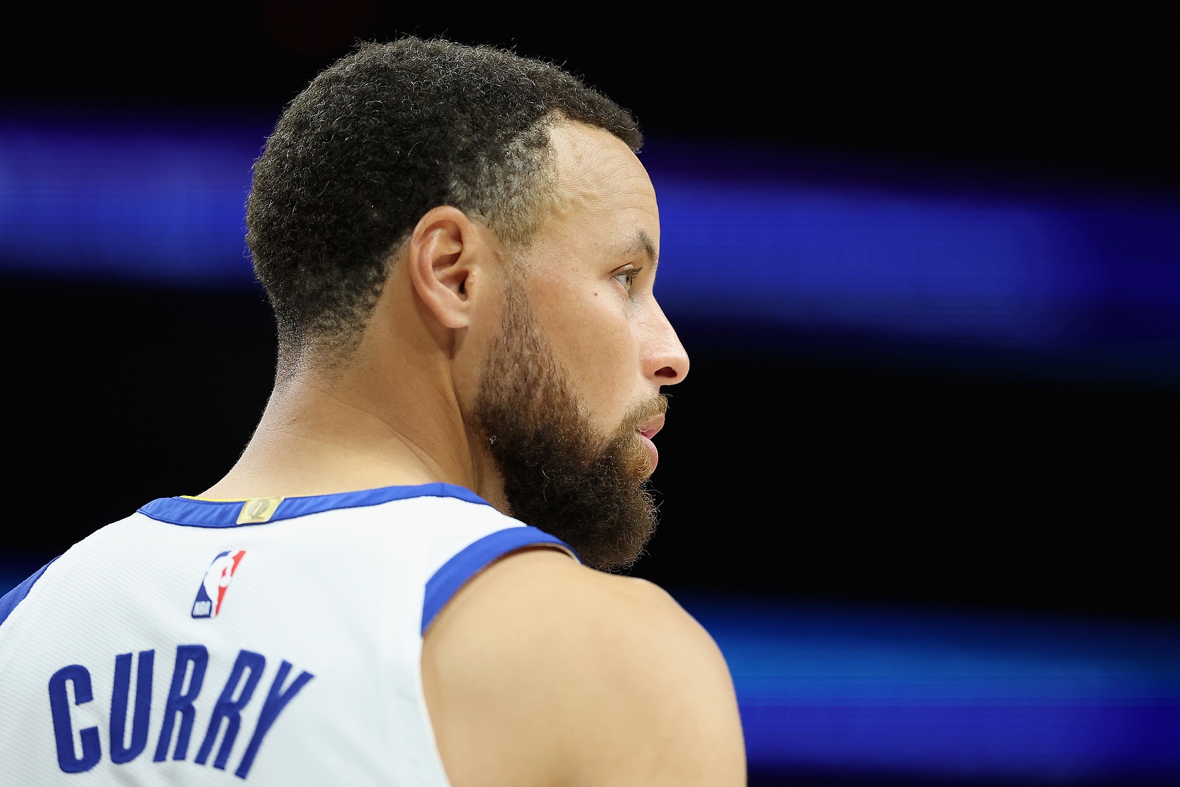 库里连续十季霸榜薪水第一，创NBA历史纪录