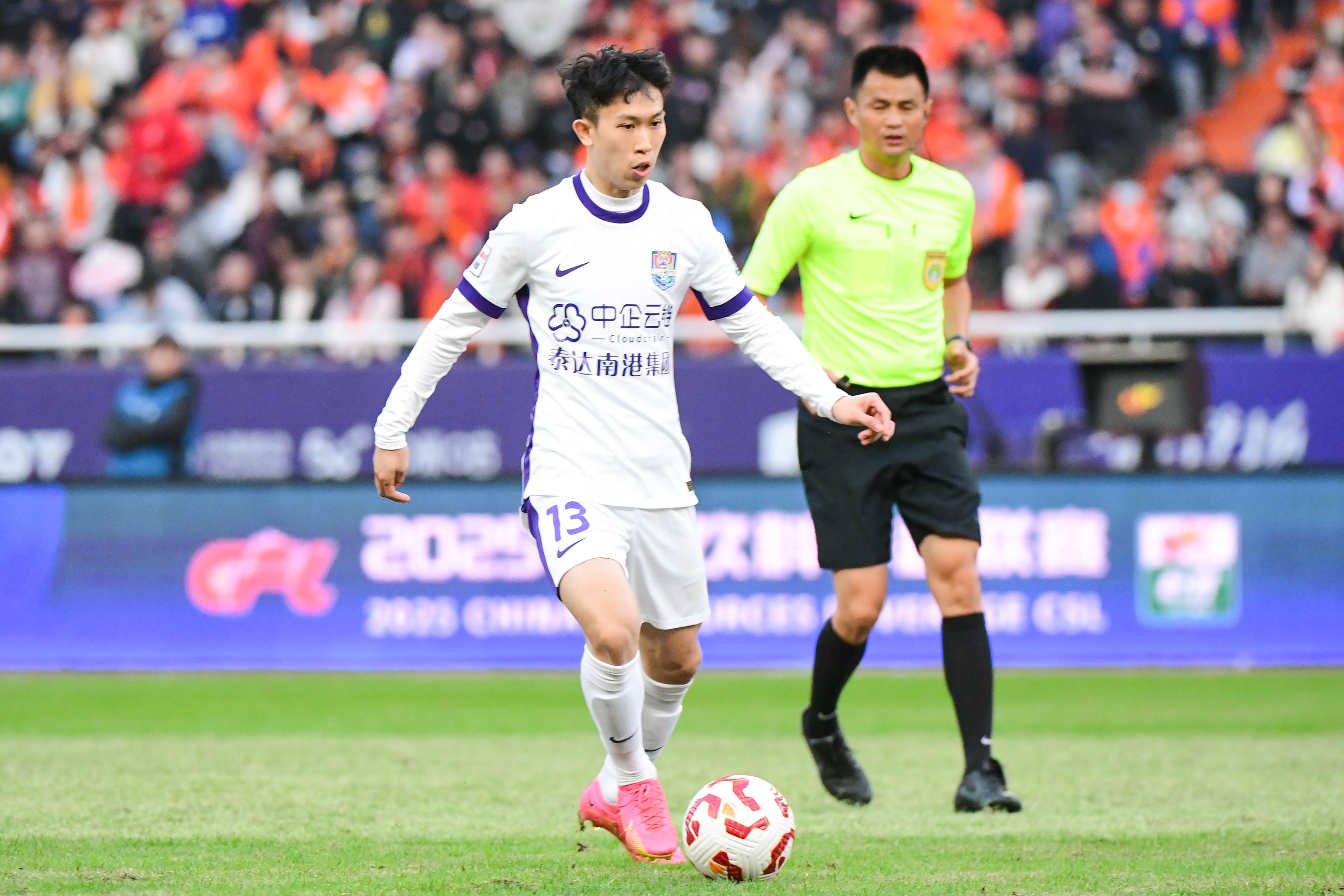 津门虎夏窗拒放李永佳：伤病与竞争致出场锐减