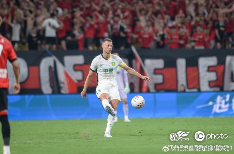 张玉宁梅开二度62球平队史纪录 国安2-2客平蓉城遭补时绝平 张玉宁梅开二度62球平队史纪录 国安2-2客平蓉城遭补时绝平