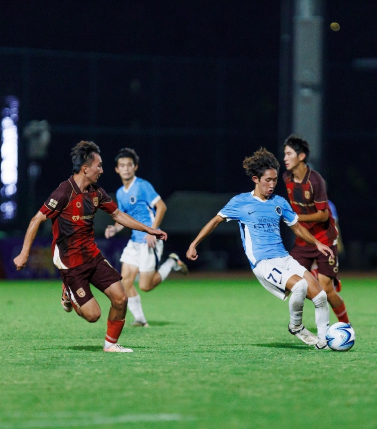 深圳新鹏城U20主场2-1逆转陕西联合U20 冯禹豪程鑫建功 深圳新鹏城U20主场2-1逆转陕西联合U20 冯禹豪程鑫建功