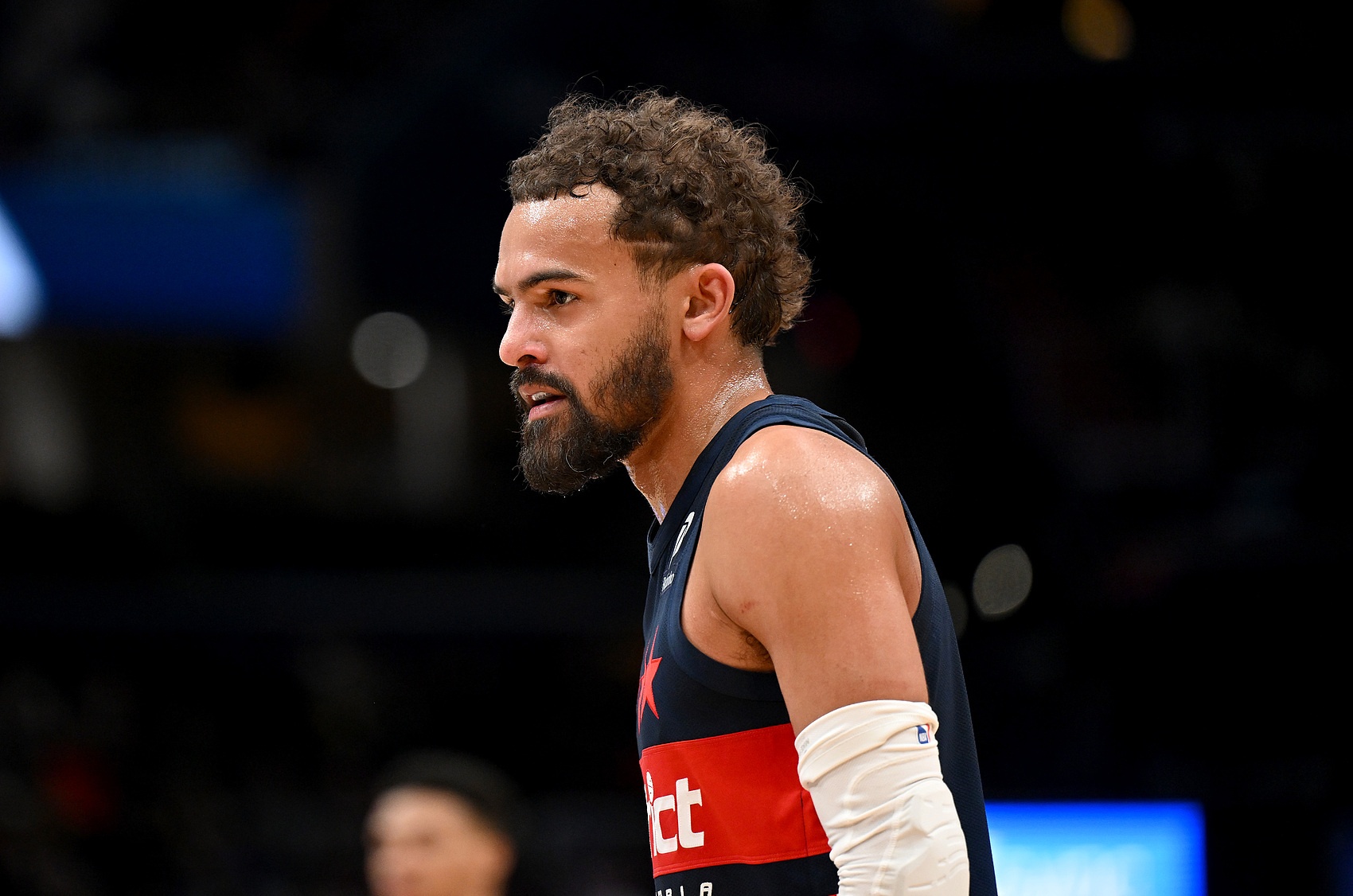 NBA15大垃圾合同：恩比德居首 特雷·杨第二