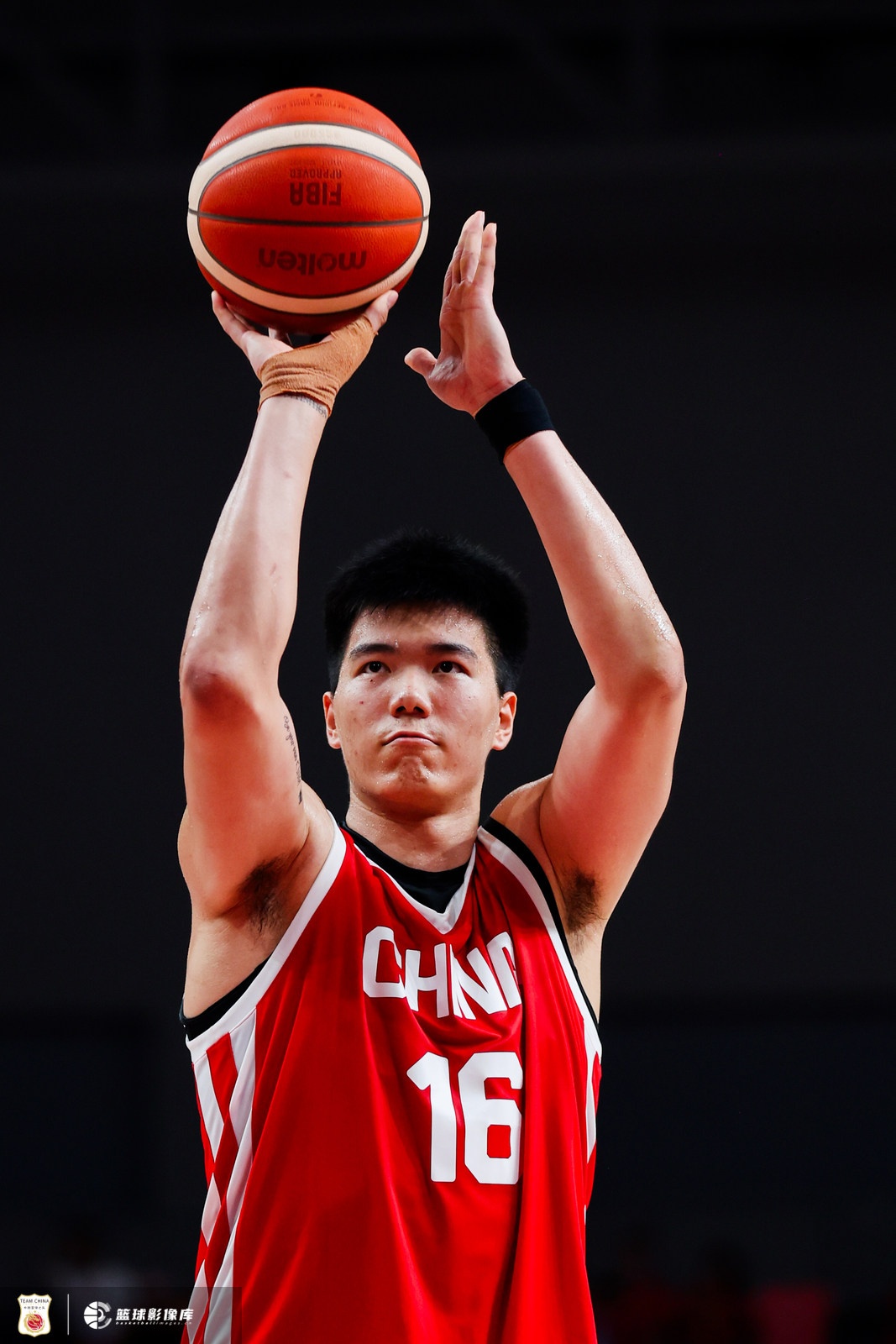 焦泊乔15分钟14分 中国男篮今晚再战乌拉圭 焦泊乔15分钟14分 中国男篮今晚再战乌拉圭