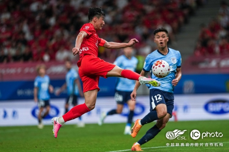 魏震失点李新翔补时救主 海港1比1惜平大连英博 魏震失点李新翔补时救主 海港1比1惜平大连英博